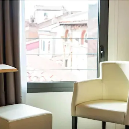 Le Pere Leon 3* Тулуза